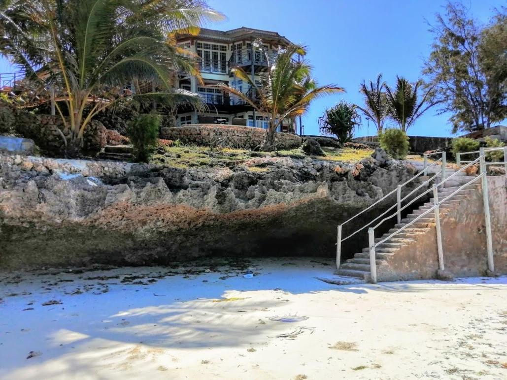 Villa Fleur De Lys Makunduchi Exterior photo